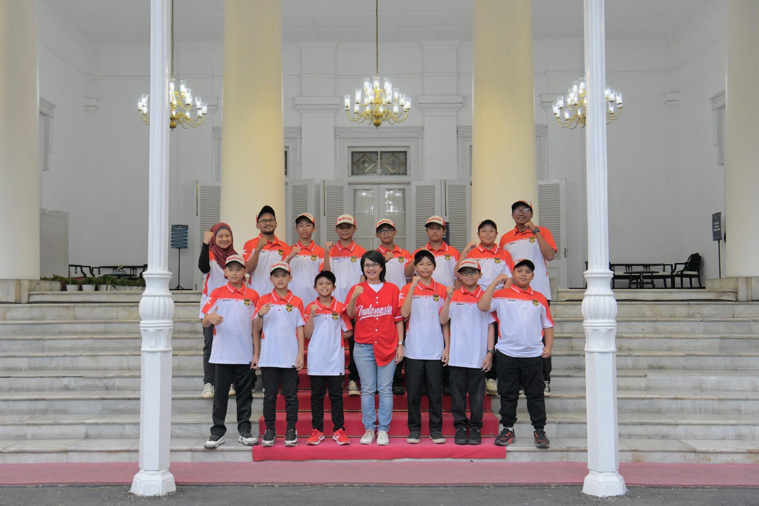 Amanda Soemedi Lepas Tim Baseball Flash Bandung Berlaga di FilipinaJadi wakil Indonesia dalam Turnamen PONY Mustang 10 dan Bronco 12 Asia Pacific Zone