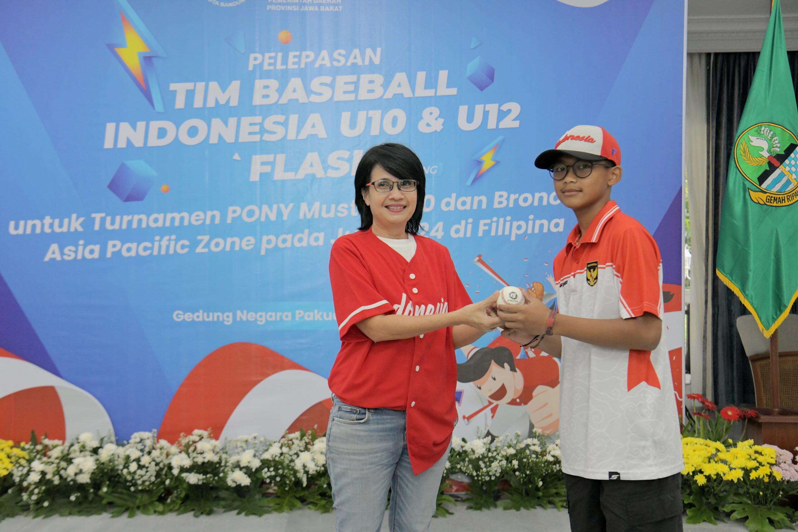 Amanda Soemedi Lepas Tim Baseball Flash Bandung Berlaga di FilipinaJadi wakil Indonesia dalam Turnamen PONY Mustang 10 dan Bronco 12 Asia Pacific Zone