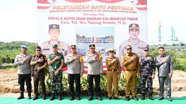 Kapolda Kaltim Resmikan Gedung SPKT dan Letakkan Batu Pertama Pembangunan 3 Satuan di Polres Kutim