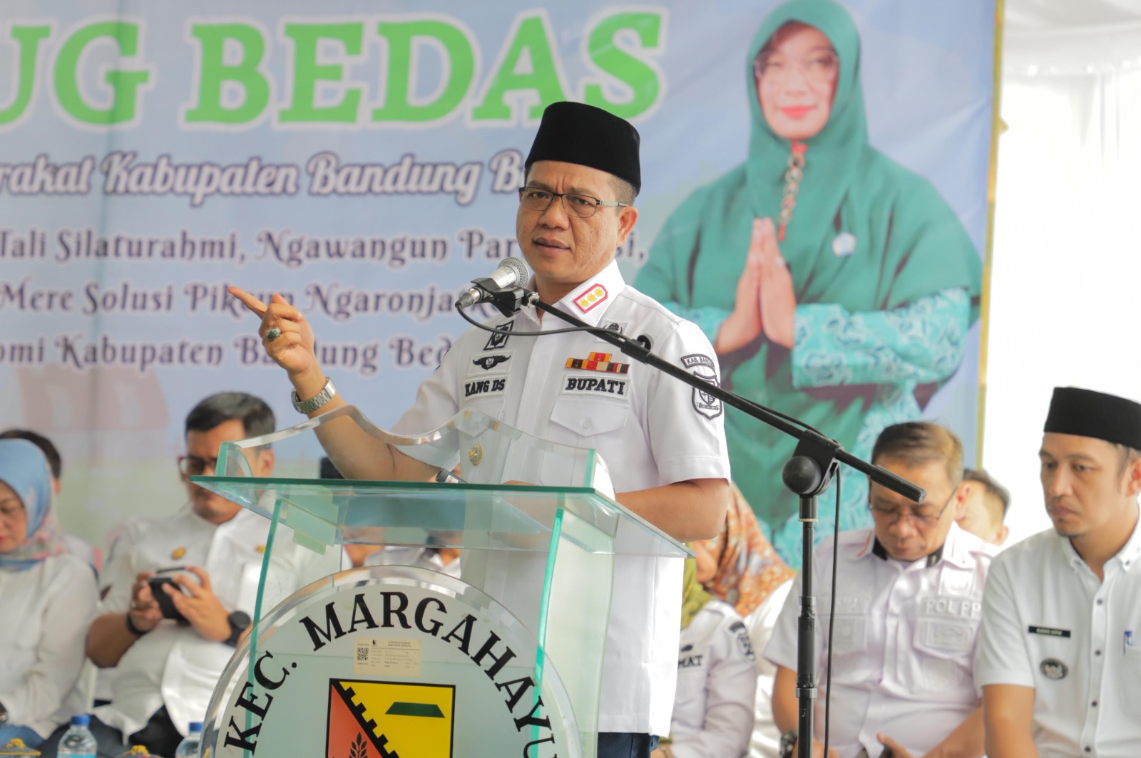 Bupati Bandung Dorong Pembangunan GOR Desa Sukamenak