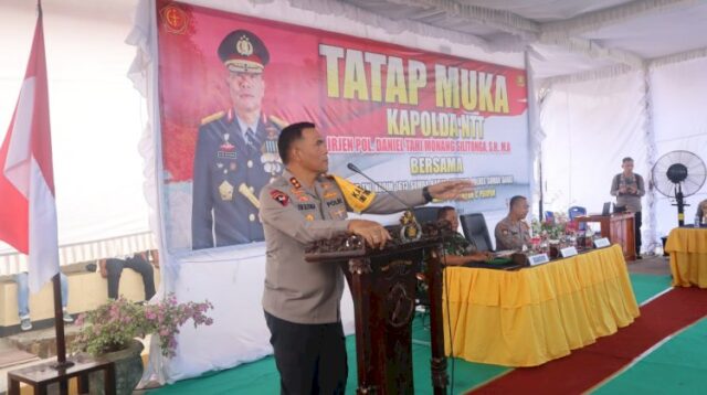 Netralitas dan Sinergitas Menjadi Penekanan pada Tatap Muka Kapolda NTT Bersama Personel Kodim 1613 Sumba Barat, Polres Sumba Barat, Brimob Kompi 2 dan 3 Batalyon C Pelopor