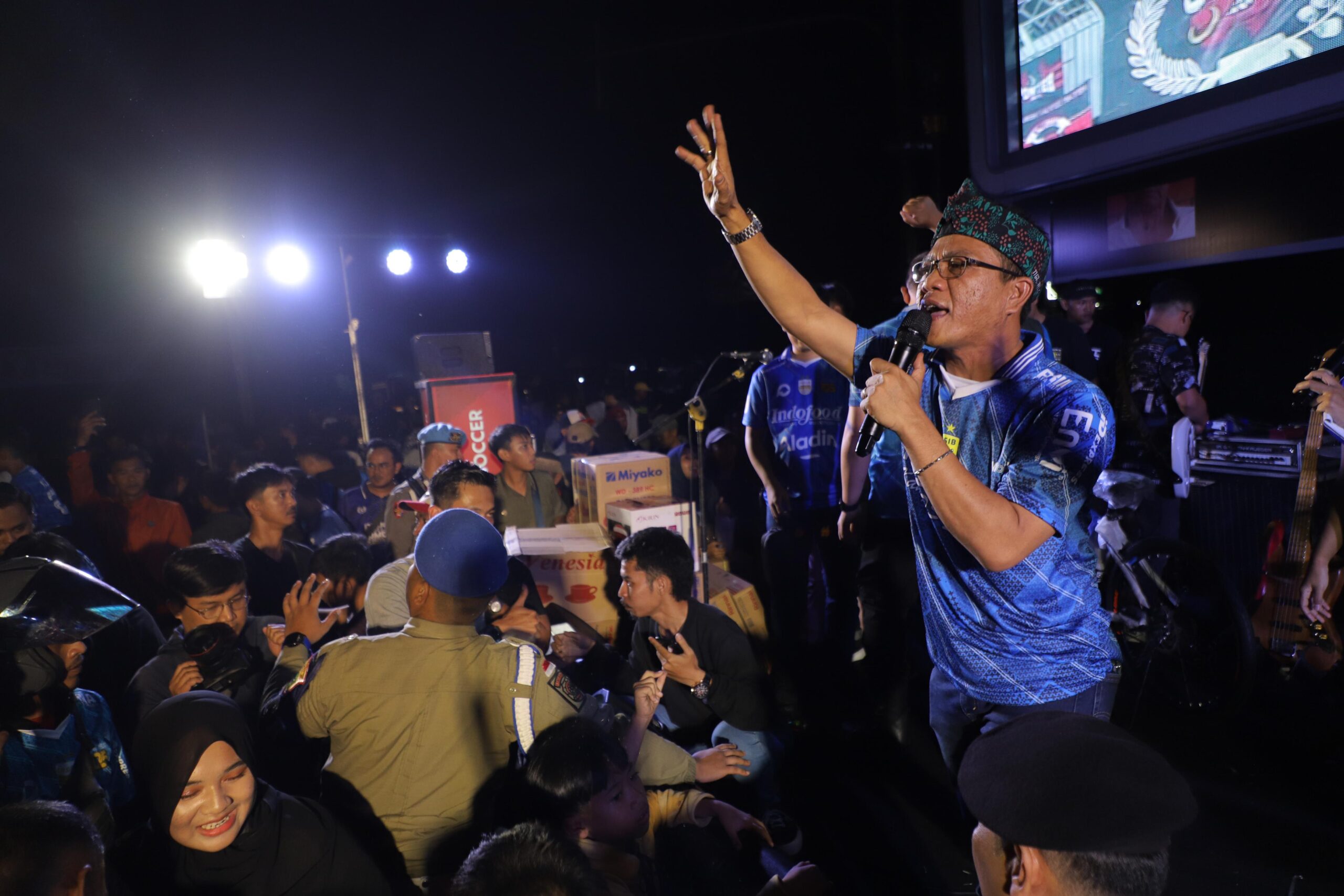 Nobar Final Leg 2 Persib vs Madura United, Bupati Bandung Serukan Doa untuk Palestina