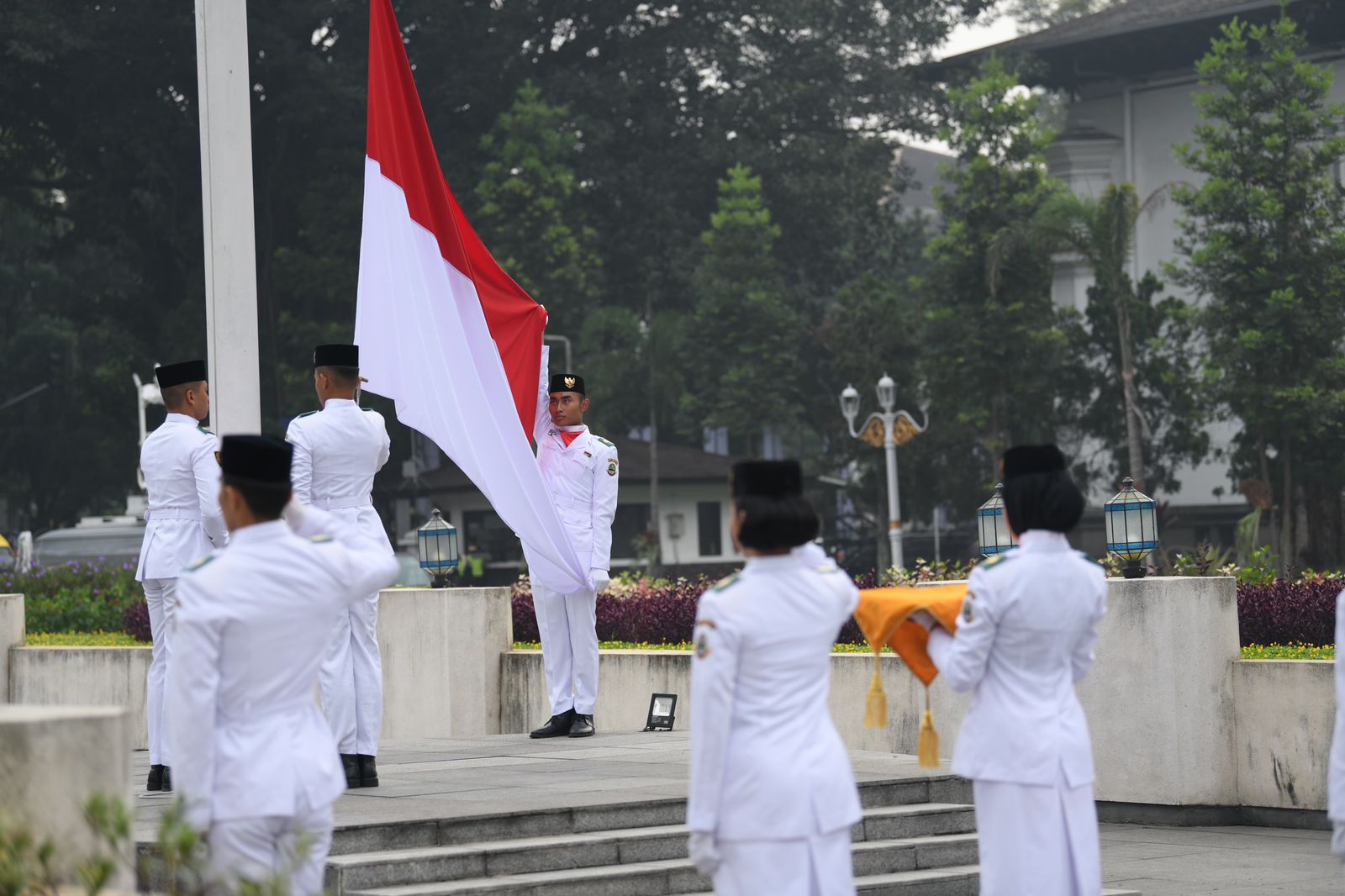 Hari Lahir Pancasila, Bey Machmudin Ajak Warga Mengarusutamakan Pancasila untuk Jawab Tantangan