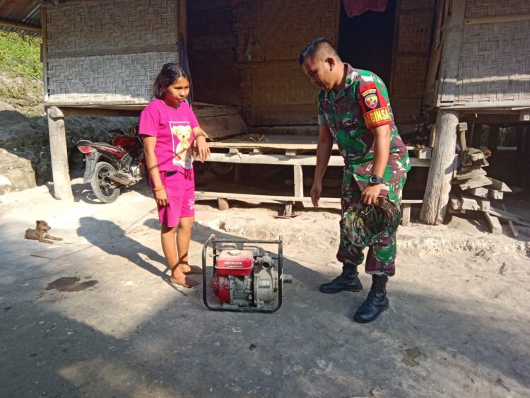 Babinsa Tabundung Lakukan Pengecekan Bantuan Pompa Air Dari Pemerintah