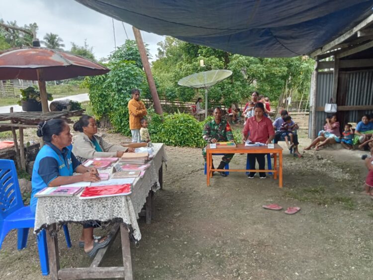 Babinsa Koramil 01/Lewa, Dampingi Kegiatan Posyandu Di Wilayah Binaan Babinsa Koramil 01/Lewa, Dampingi Kegiatan Posyandu Di Wilayah Binaan