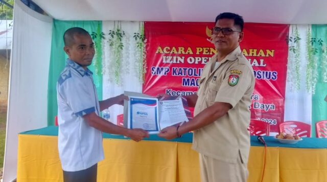 Dalam Rangka Penyerahan Izin Operasional Sekolah SMP Katoli St. Ambrosius Magho Linyo