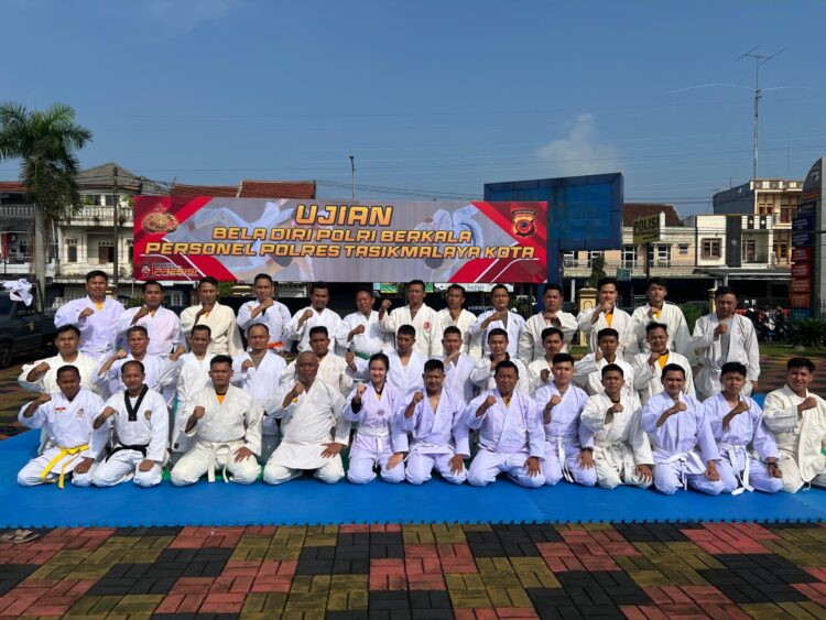 Personel Polres Tasik Kota Gelar Ujian Beladiri Berkala