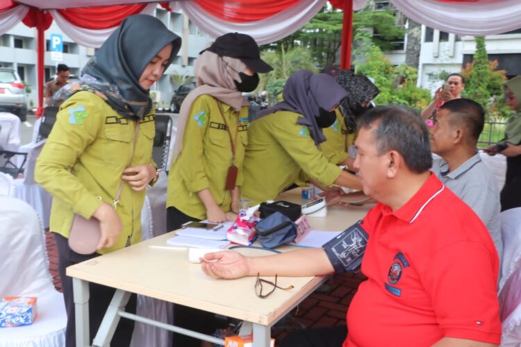 Sambut Peringatan HANI 2024, Pj. Bupati Senam Bersama dan Ajak Berantas Narkoba Sambut Peringatan HANI 2024, Pj. Bupati Senam Bersama dan Ajak Berantas Narkoba