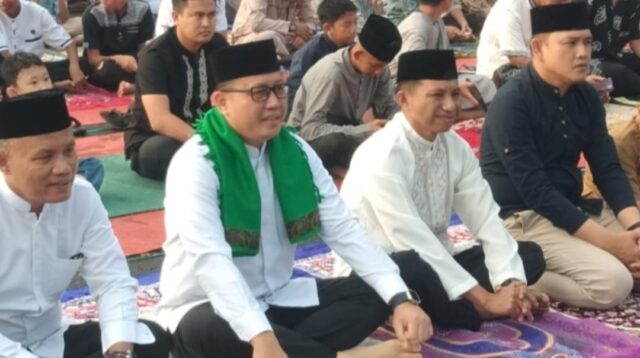 PJ Bupati Lahat  Gelar Sholat  Idul Adha 1445.H Bersama  Masyarakat  Di Lapangan MTQ