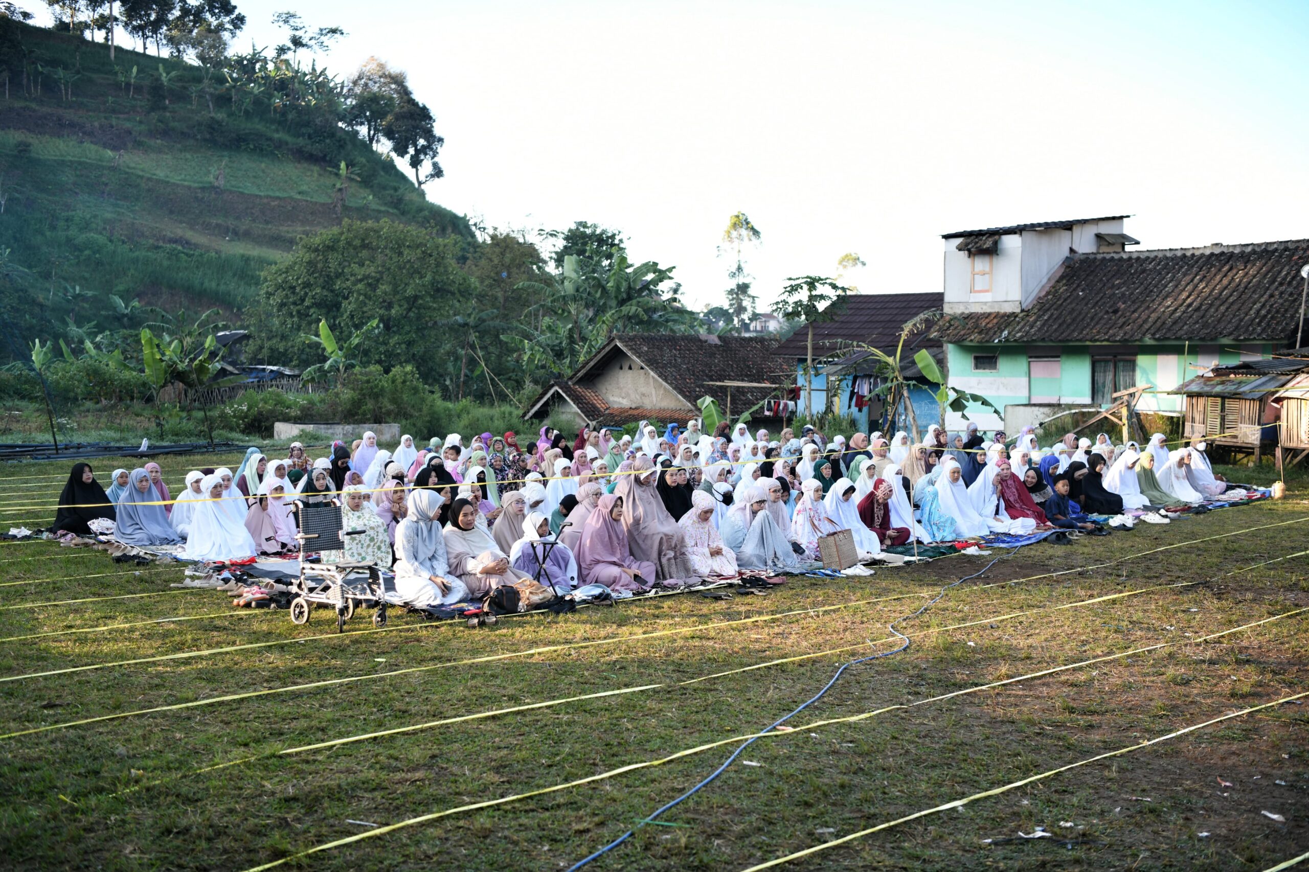 Bey Machmudin Salat Idul Adha di Kampung Babakan Ampera