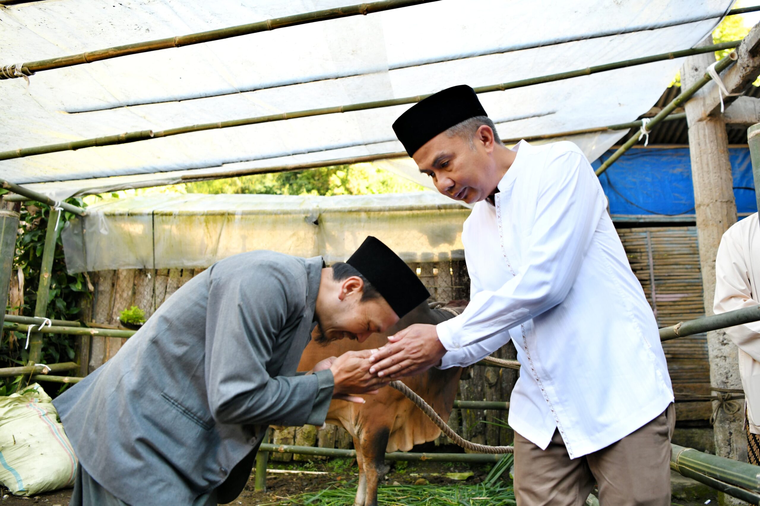 Bey Machmudin Salat Idul Adha di Kampung Babakan Ampera