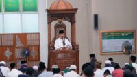 Pj Bupati Muara Enim Shalat Idul Adha Bersama Masyarakat, Sekaligus Tinjau Penyembelihan Kurban
