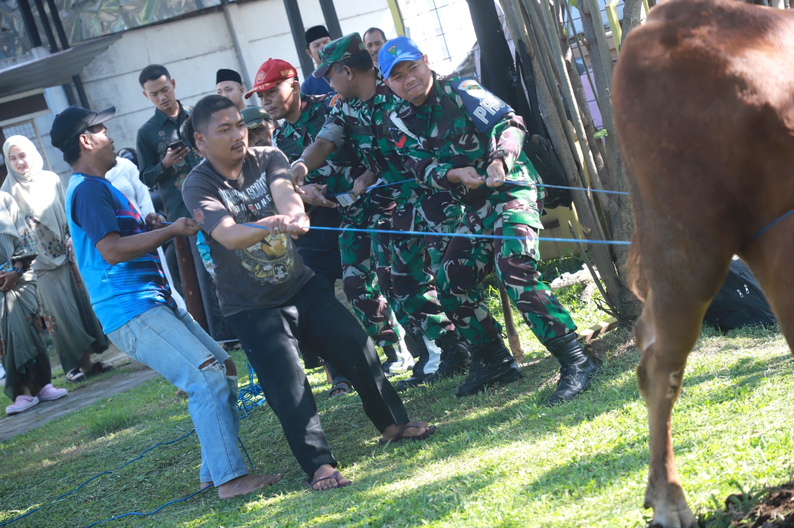 Kang DS Sebut Hari Raya Idul Adha 1445 H Momen Saling Memberi dan Saling Membantu Kepada Sesama