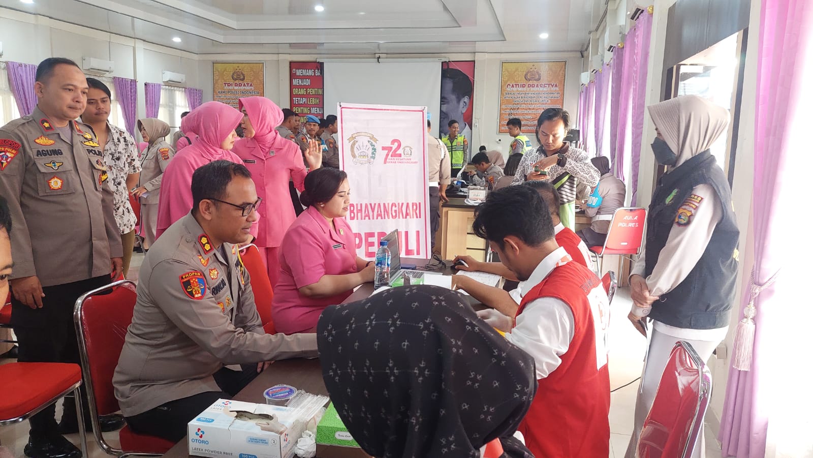 Meriahkan Hari Bhayangkara ke 78, Polres Tanggamus Gelar Donor Darah