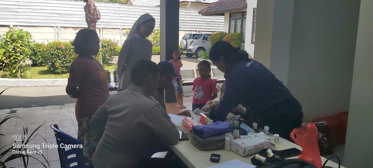 Sambut Hari Bhayangkara ke 78, Dokkes Polres Mabar Gelar Bakti Kesehatan