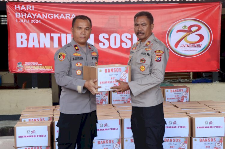 Jelang HUT Bhayangkara Ke - 78, Polres Sumba Barat Distribusikan Bansos Untuk Purnawirawan Dan Warakawuri