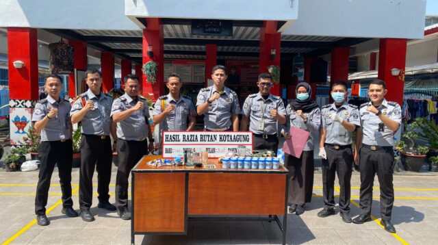 Rutan Kota Agung Komitmen BERSINAR Laksanakan Razia Kamar Hunian dan Test Urine bagi Petugas dan WBP