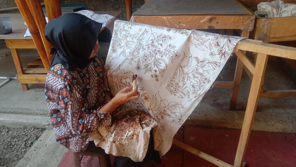 Menyambut Hari Aksara Dunia Dengan Sejuta Manfaat, Desa Sayati Bandung Jadikan Sentral Batik Destinasi Wisata Ekonomi Kreatif