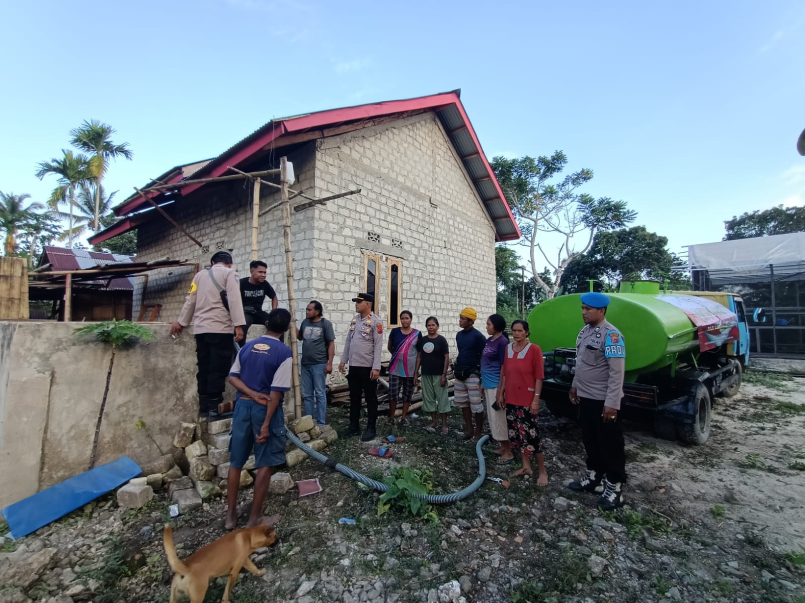 Bantuan Sosial Berupa Pemberian Air BersihSambut HUT Bhayangkara Ke-78
