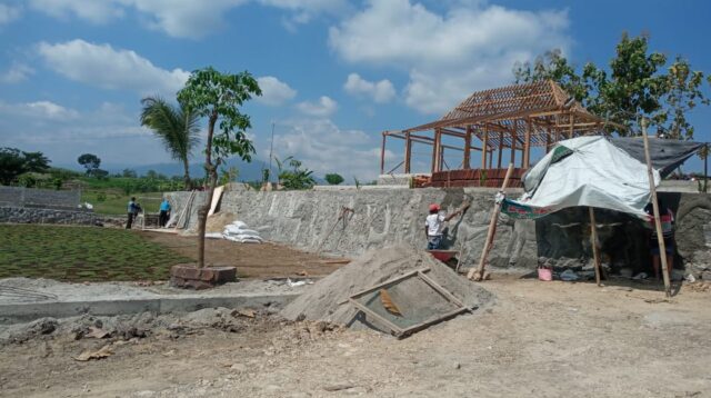 Pengunjung Harap Sabar, Proyek Pendukung Kolam Renang Pangonan Tengah Dikebut
