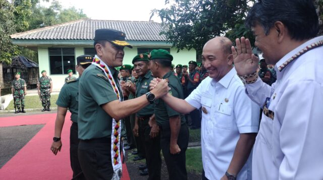 Pj. Bupati Tanggamus Menghadiri Kunjungan Kerja Danrem 043/Gatam ke Kodim 0424/Tanggamus