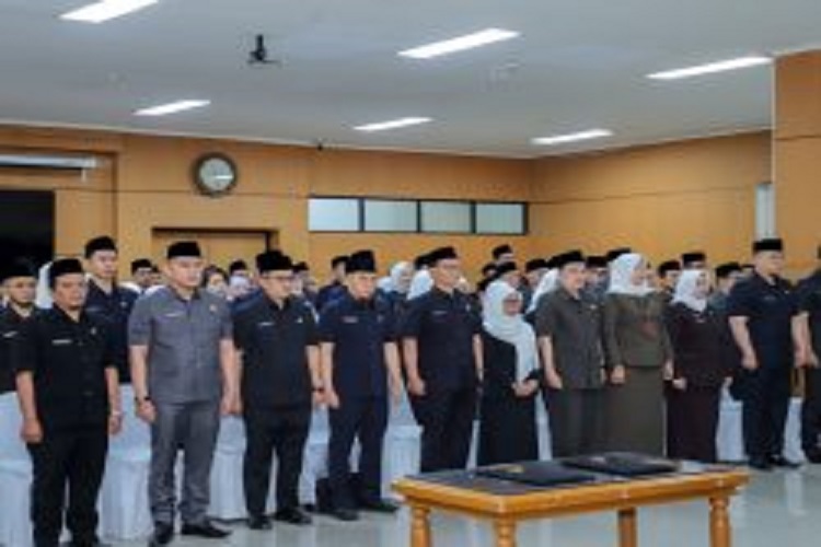 Pj. Wali Kota Cimahi Lantik Pejabat Struktural Dan Fungsional