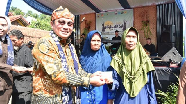 Lima KK di Rancakalong Dapat Voucher Belanja