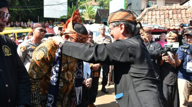 Pj. Bupati Buka Upacara Adat Ngalaksa Rancakalong