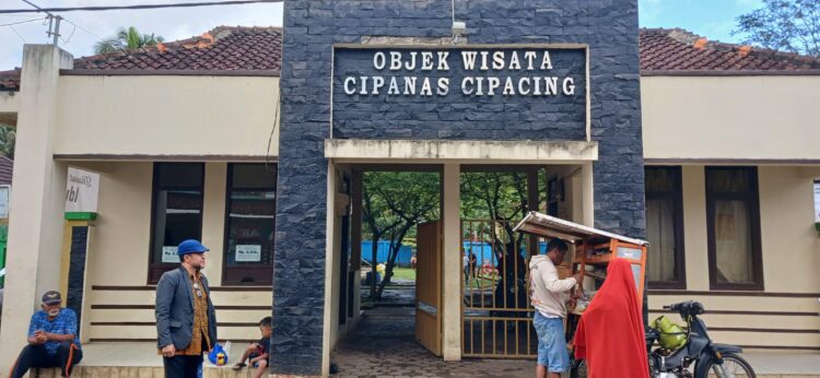 Objek Wisata Cipanas Cipacing