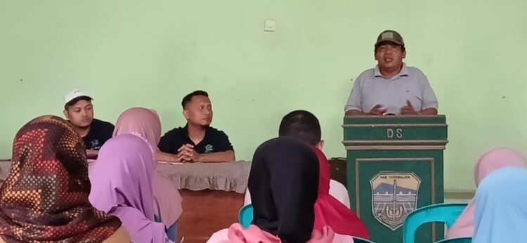 Pemdes Banjarsari dan Pendamping Menggelar Acara Sosialisasi Kepada 21 Warga Yang Mendapatkan Program (BSPS)