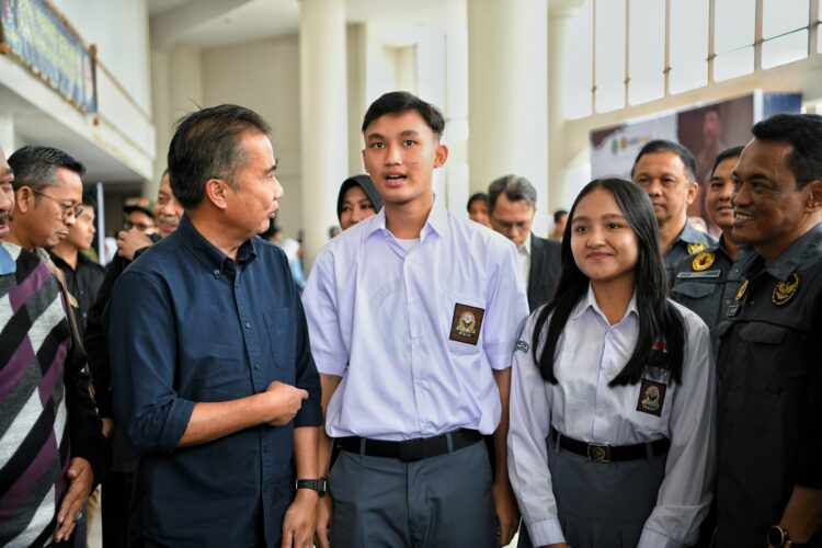 Bey Machmudin Apresiasi Film Hantu di SekolahSosialisasi Kreatif Cegah Pungli Dunia Pendidikan