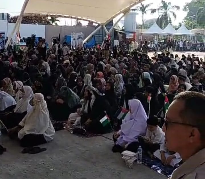 Aksi Damai Ribuan Massa, Viva Palestina Menggema di Madiun Raya