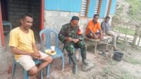 Babinsa Koramil 04/Tabudung Melaksanakan Komsos Di Desa Binaannya,