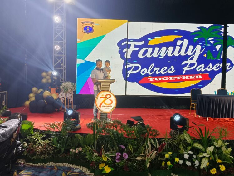 Kapolres Paser Bersama Keluarga Besar Polres Paser Gelar Family Gatering Kapolres Paser Bersama Keluarga Besar Polres Paser Gelar Family Gatering
