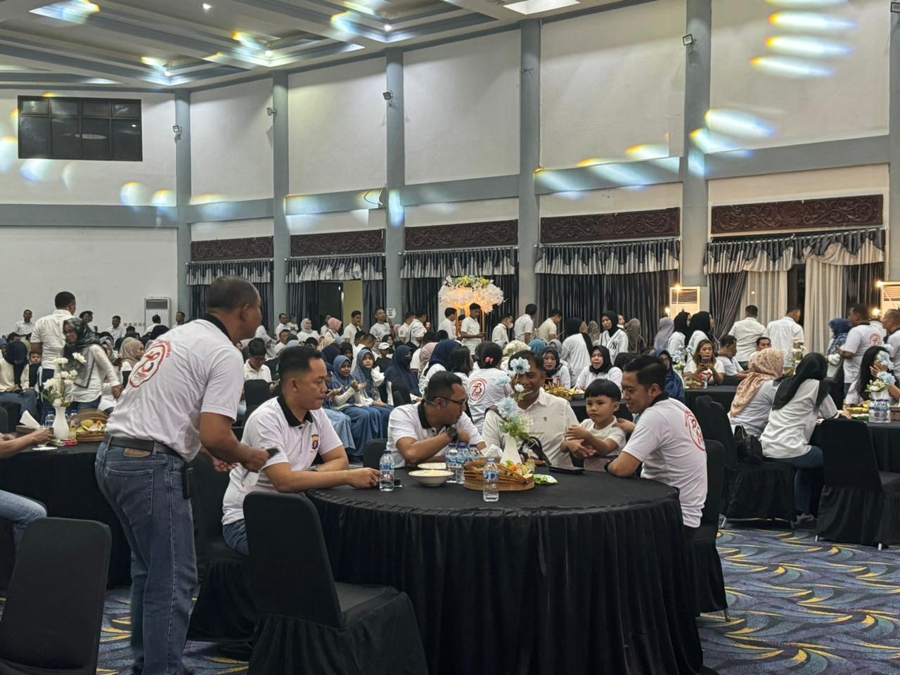 Kapolres Paser Bersama Keluarga Besar Polres Paser Gelar Family Gatering