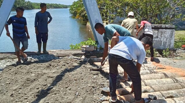 Lantai Jembatan Kuala Tripa Nagan Raya, Aceh Jebol, Berikut Penjelasan Ir. Tamarlan, ST