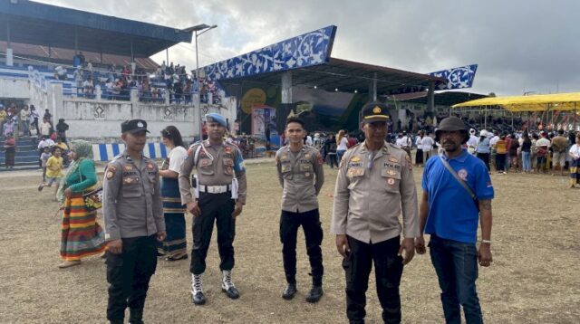 Polres Sumba Barat Amankan Suksesnya Festival Budaya