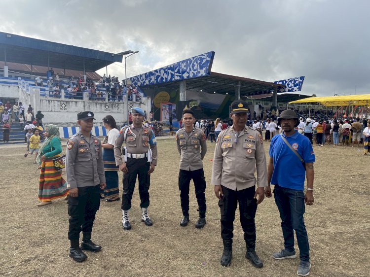 Polres Sumba Barat Amankan Suksesnya Festival Budaya