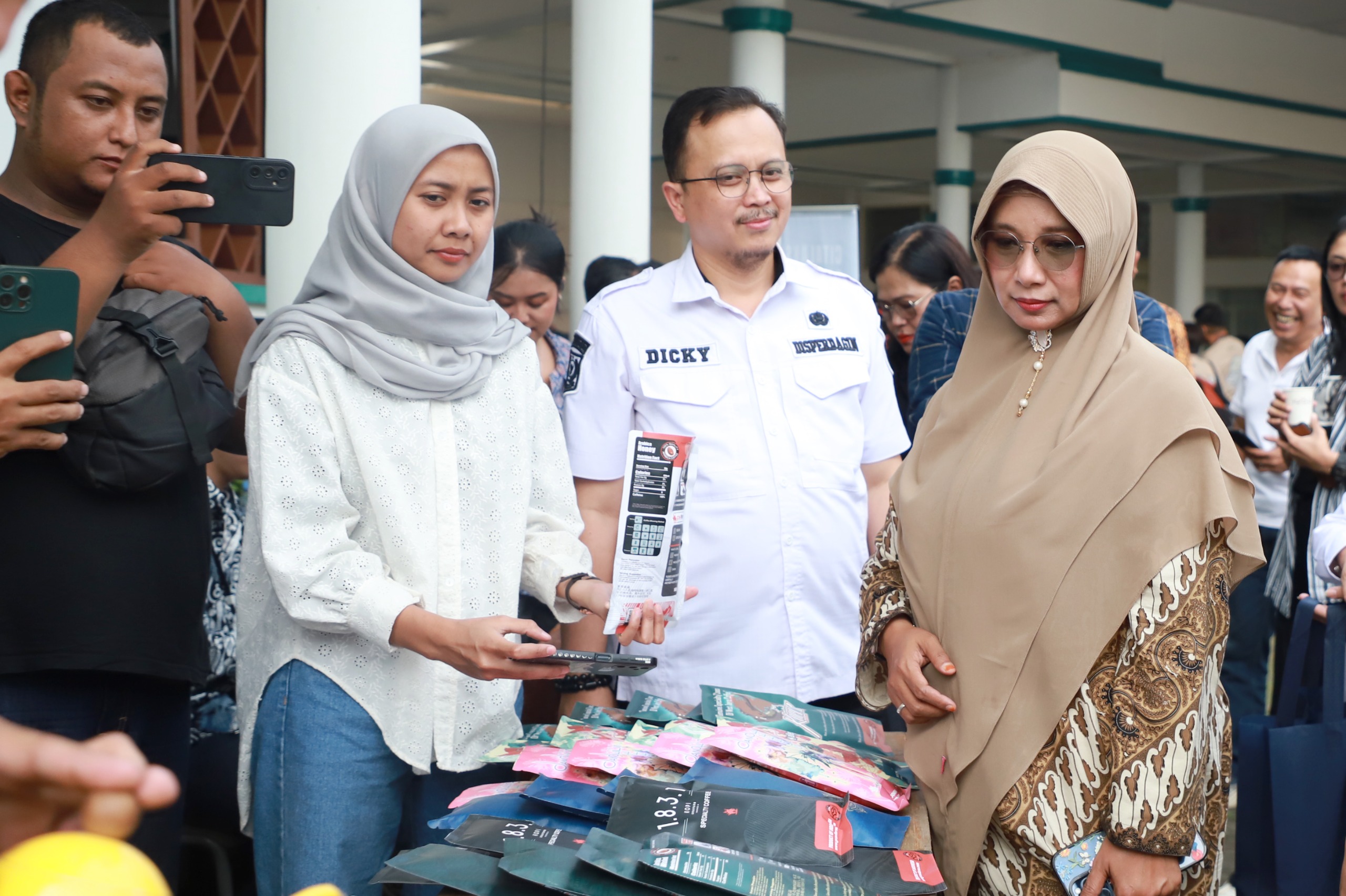 Bupati Dadang Supriatna Sepakat Membuka Kontak Perdagangan dan Ekspor Antara Kabupaten Bandung dengan Filipina