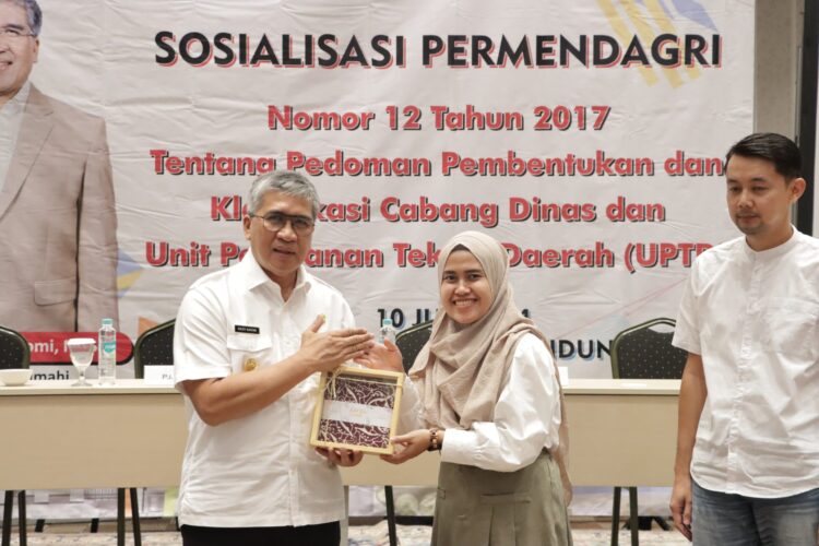 Sosialisasi Permendagri Nomor 12 Tahun 2017 Pj. Wali Kota Cimahi : Hendaknya Selektif Dalam Membentuk Uptd Baru