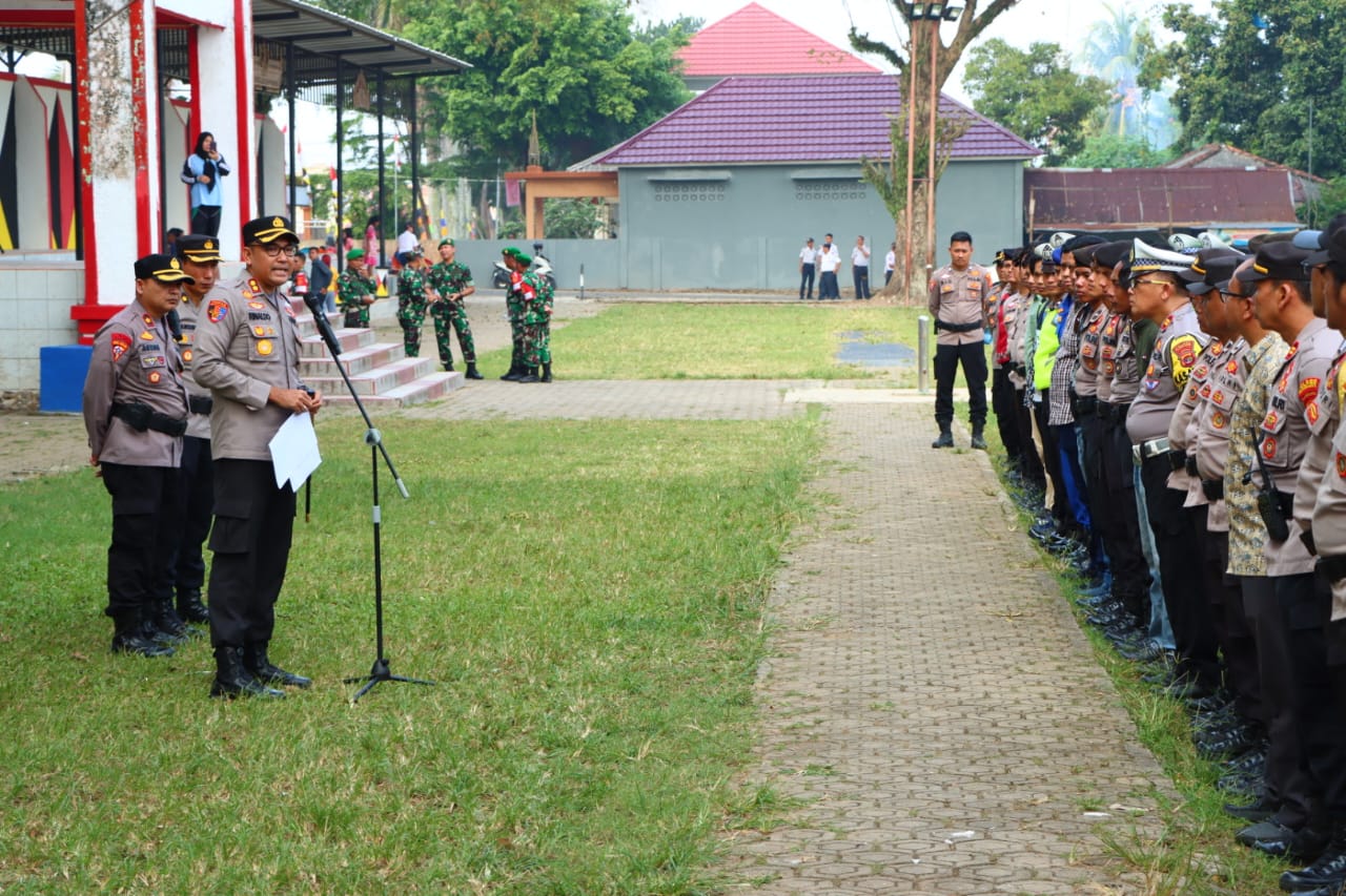 Kapolres Tanggamus AKBP Rinaldo Aser Tekankan Profesionalisme Anggotanya dalam Pengamanan Kunker Presiden RI