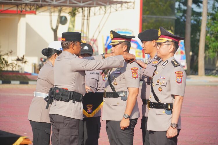 Pisah Sambut Kapolres Kutim, Kapolda Kaltim Pimpin Upacara Serah Terima Jabatan