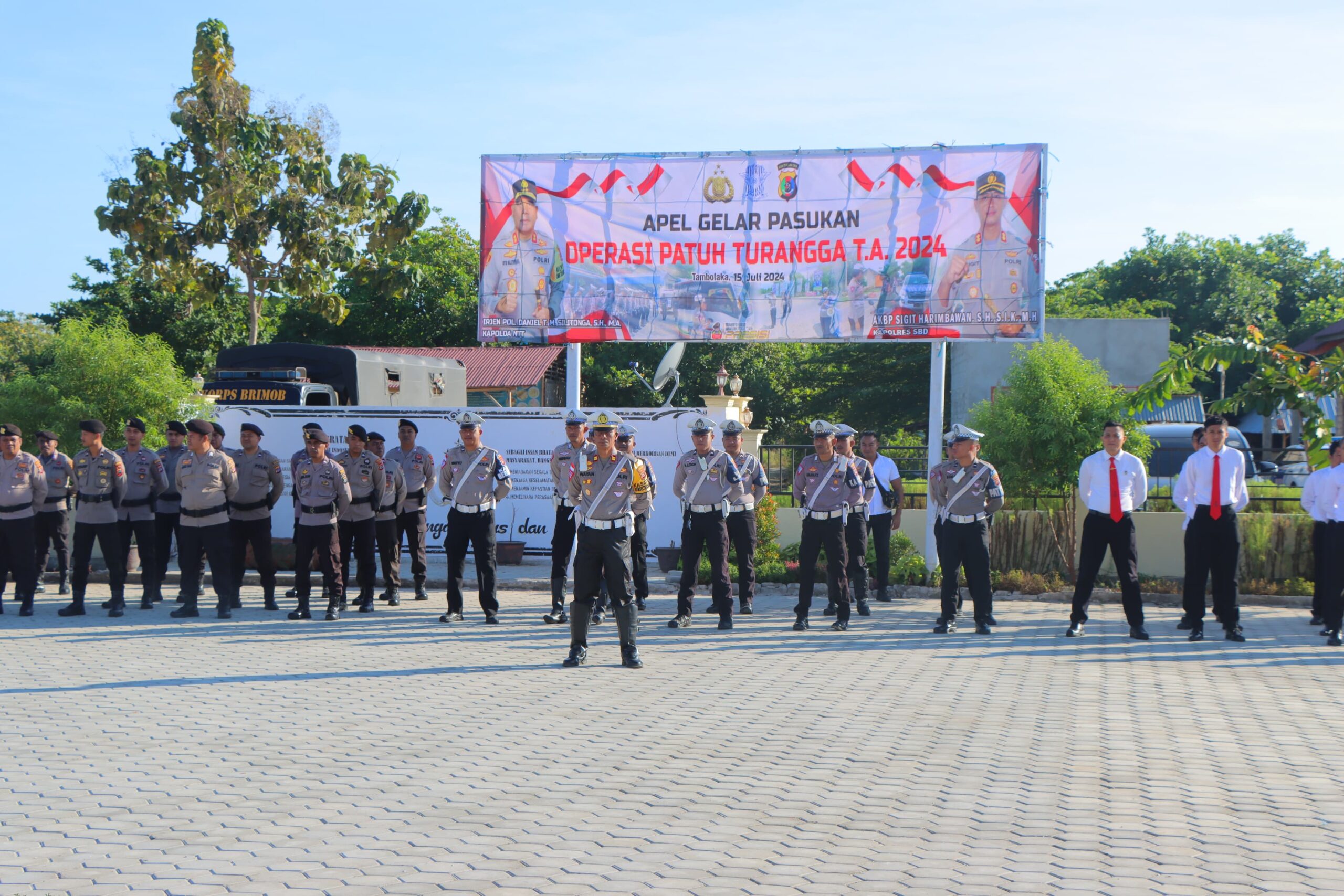 Giat Apel Gelar Pasukan OPS Patuh Turangga 2024