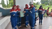 Pertamina EP Prabumulih Field Berikan Sosialisasi dan Simulasi Penanganan Kebakaran ke Persatuan Wanita Patra Zona 4 Pertamina EP Prabumulih Field Berikan Sosialisasi dan Simulasi Penanganan Kebakaran ke Persatuan Wanita Patra Zona 4