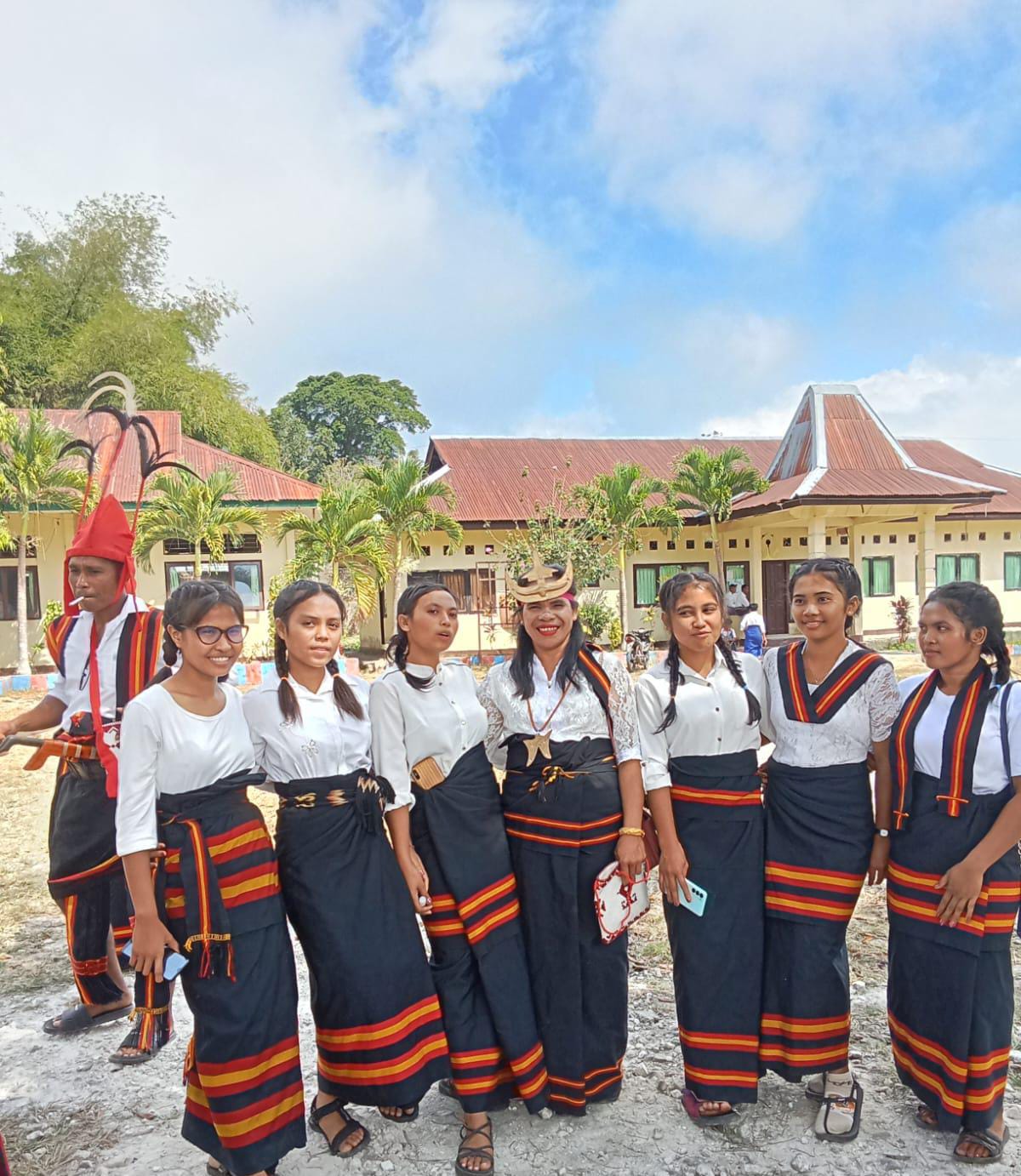Desa Elu Loda Sabet Gelar Juara II Pagelaran Seni dan Budaya Tingkat Kab.Sumba Barat