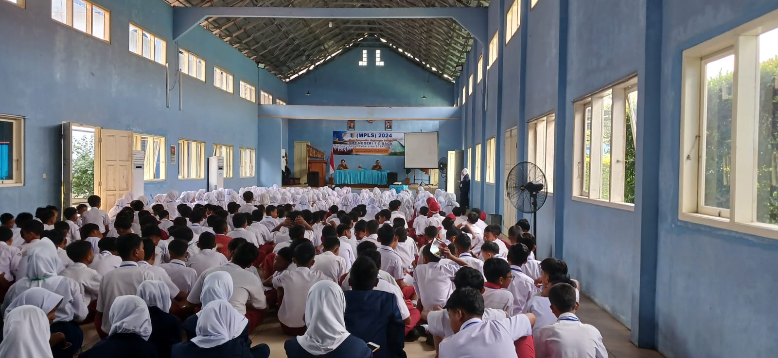 SMP Negeri 1 Cisaga Menggelar Acara MPLS Tahun Ajaran 2024-2025