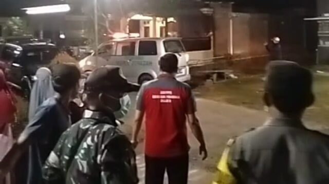 Mayat Membusuk Dalam Rumah Kejutkan Warga Ponorogo