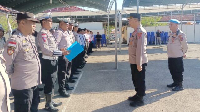 Pimpin Apel Perdana, Kapolres Belu, AKBP Benny Miniani Arief, SIK Beri Arahan dan Cek Langsung Hidup Anggota