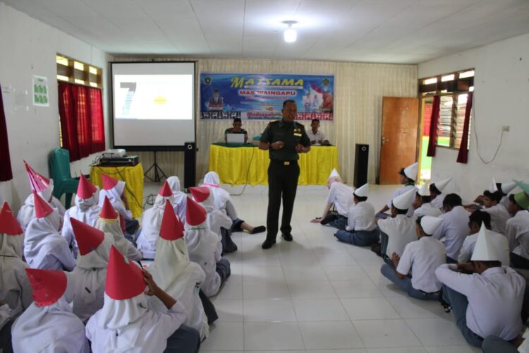 Pasiter Kodim 1601/ST Berikan Pembekalan LDK Kepada Puluhan Siswa Matsama MAN Waingapu