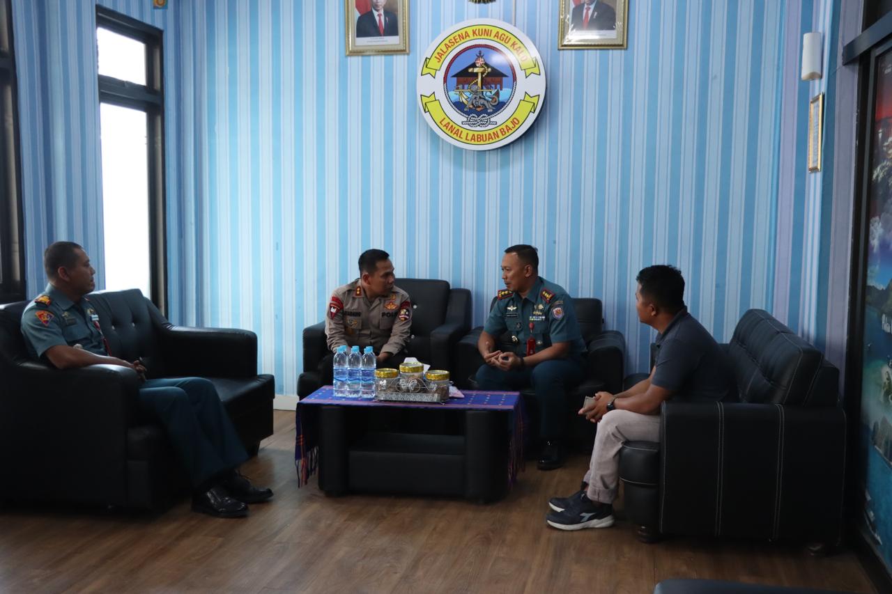 Seminggu Bertugas, Kapolres Mabar Kunjungi Lanal Labuan Bajo Demi Perkuat Sinergitas TNI - Polri